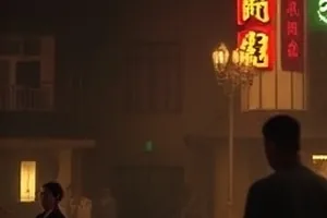 无声证词剧集封面，手语翻译在审讯室做手势